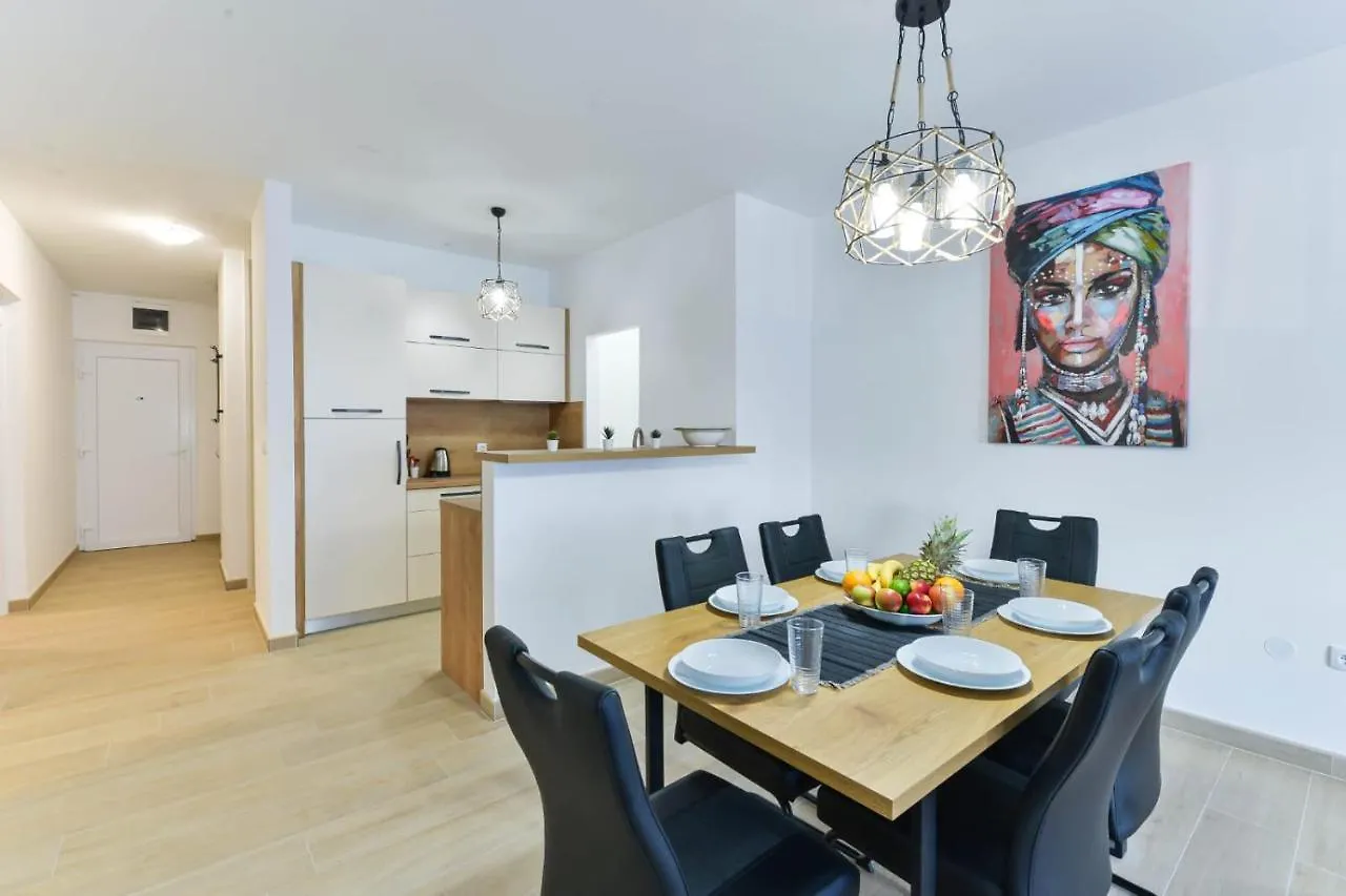 Apartment Nevera In Zadar